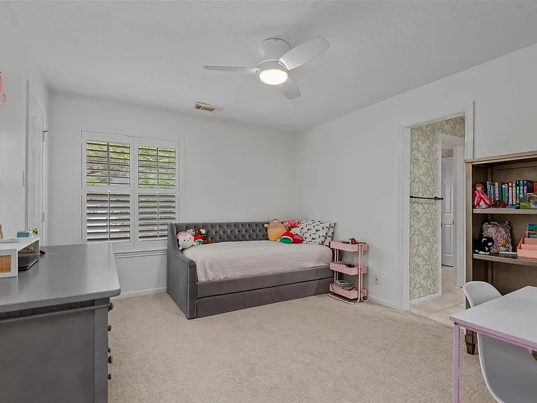 1811 Wild Plum Ct — Photo 29