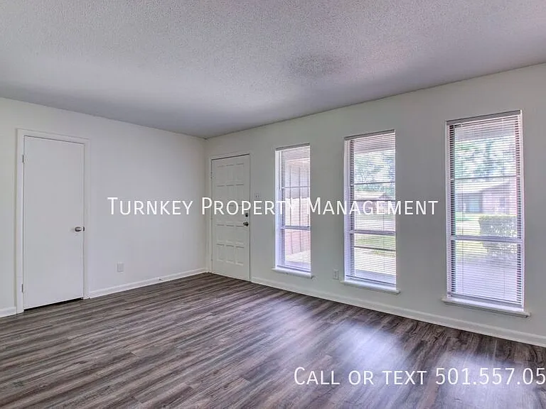 1301 Stafford Rd — Photo 9