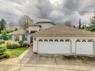 524 SW 12th Cir, Troutdale, OR 97060