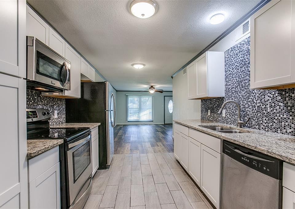 1st image of 5628 Marina Dr #27