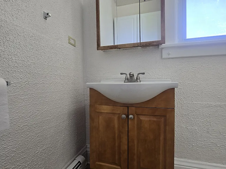 127 Spruce St #2B — Photo 8