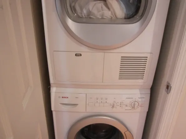 135 Sullivan Street image 1 of 5