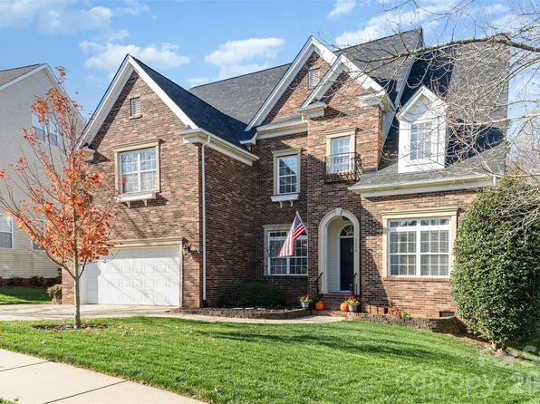 3308 Grandeur Rd, Charlotte, NC 28269