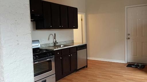 2nd image of 1522 W Augusta Blvd