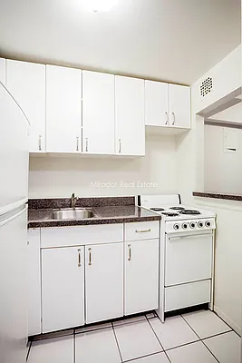 Rented by Mirador Real Estate | media 30