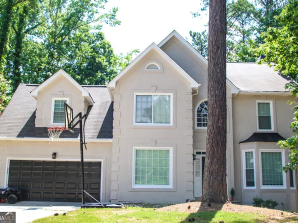 7550 Waters Edge Dr, Stone Mountain, GA 30087