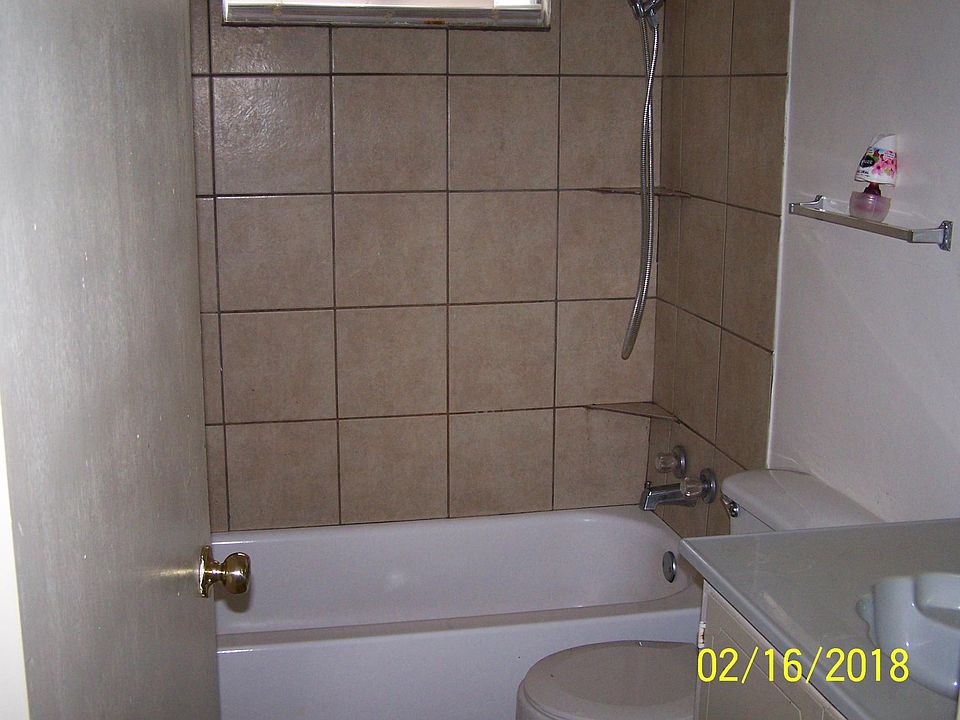 1st image of 1109 Clare Dr
