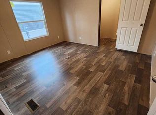 3262 Bishop Ct #15, Bay City, MI 48706