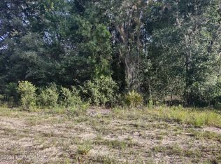 102 High St, Interlachen, FL 32148