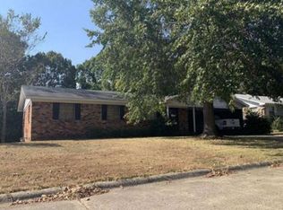 4617 N Cedar St, N Little Rock, AR 72116