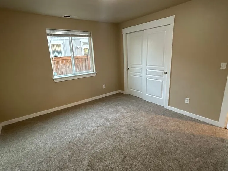4232 Chartwell St SE — Photo 12