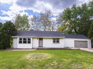 11105 W 105th Pl, Saint John, IN 46373