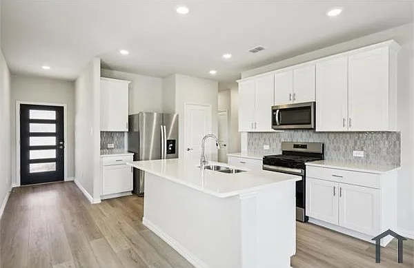 505 Green Gables Dr