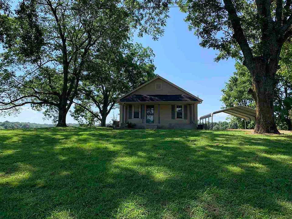 2nd image of 4001 Craig Rd