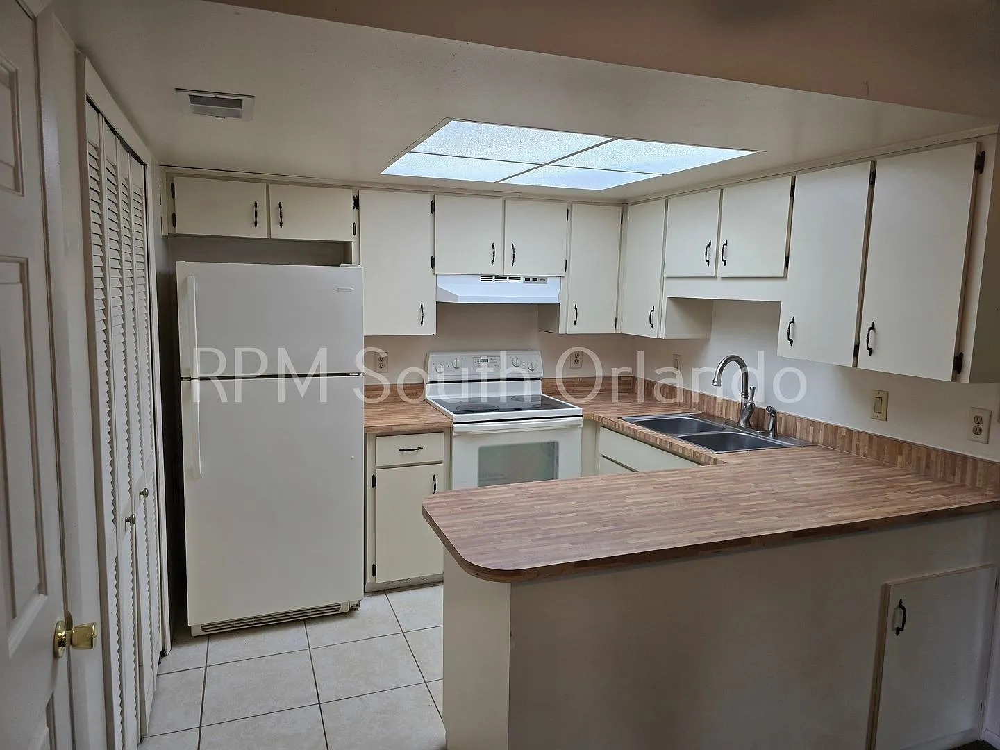 Great location! 2nd floor condo in Winter Garden — Photo 2