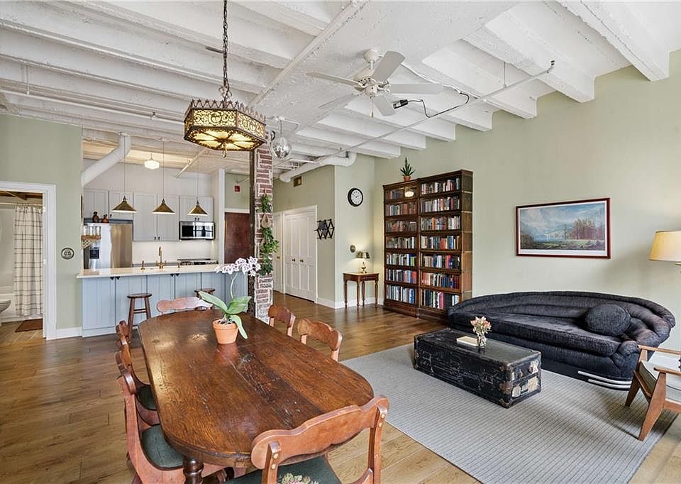 1st image of 32 Peachtree St NW APT 1603