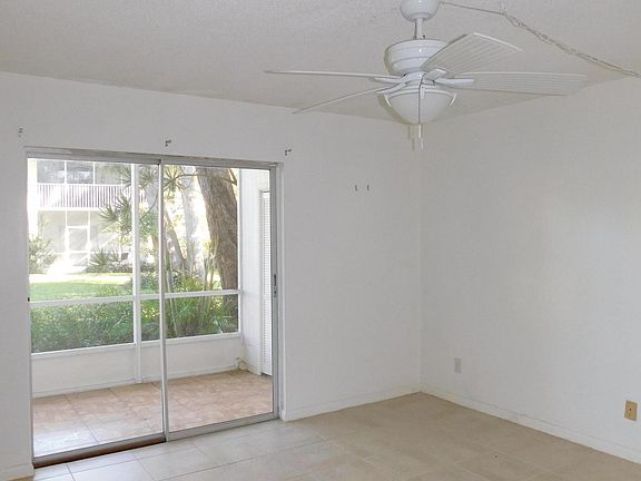 5th image of 261 Cape Shores Cir #18-A