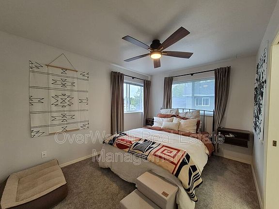 3rd image of 3926 Lakehurst Cir Unit 1