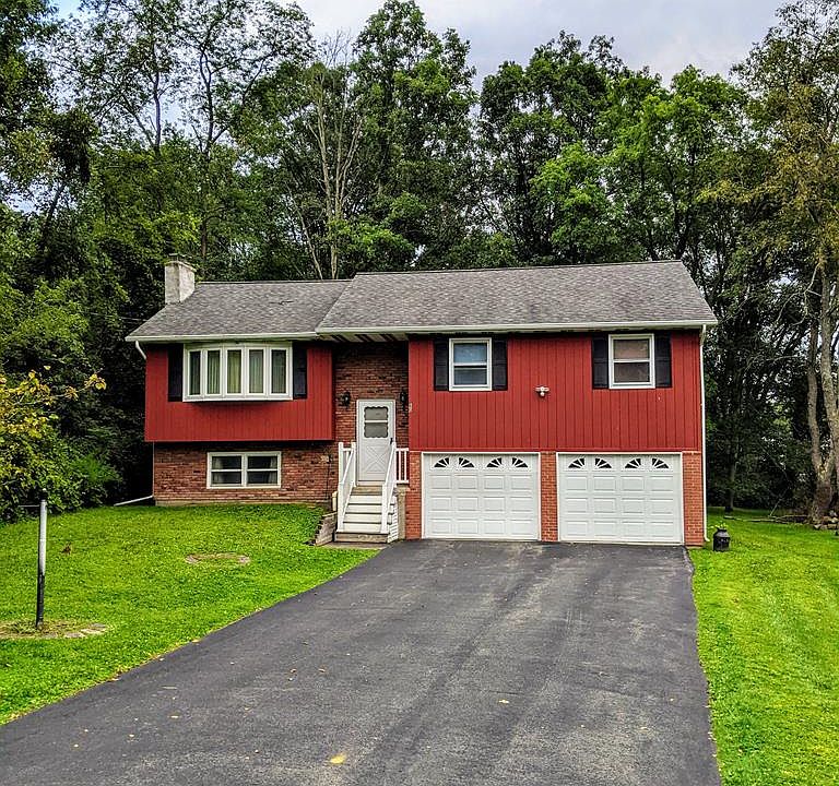 1st image of 60 Briarcliff Dr