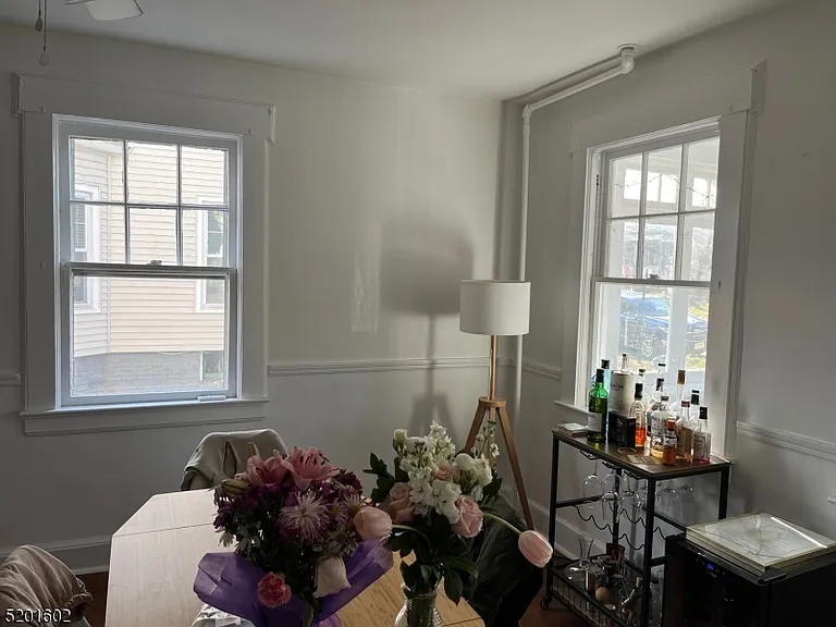 5 Summit Ave — Photo 3