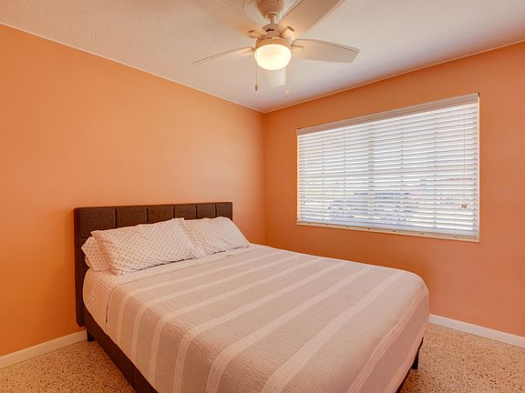 3rd image of 1416-1456 Havelka Ln