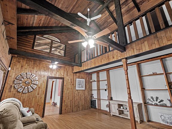 4th image of 2804 Pride Gap Rd