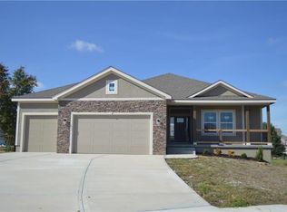 12100 Canna Ct, Peculiar, MO 64078