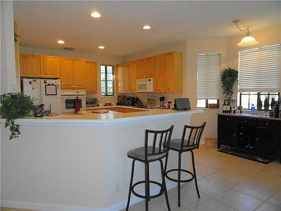 5th image of 2649 Center Court Dr