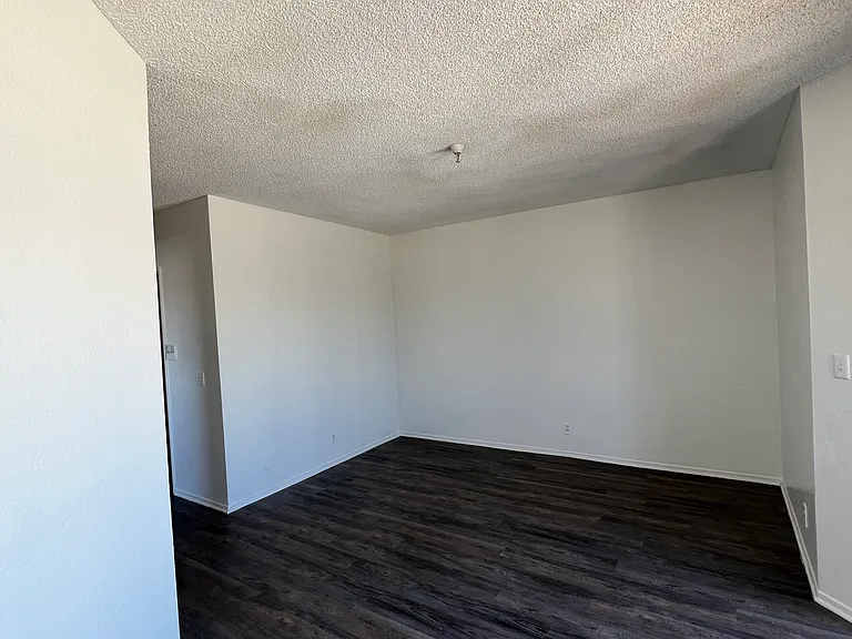 4031 W 129th St #10 — Photo 11