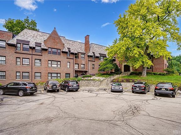 5th image of 1211 Far Hills Ave APT 220
