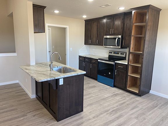 3rd image of 411 E Becky Street