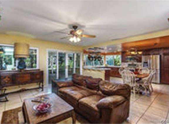 4th image of 1698 Bel Air St