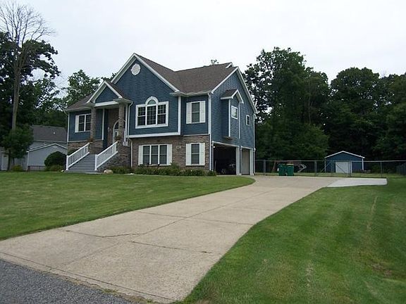 4th image of 297 Lincolnwood Dr