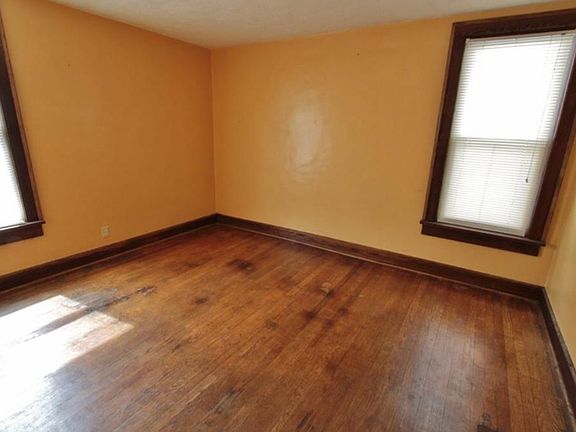 Bedroom #1