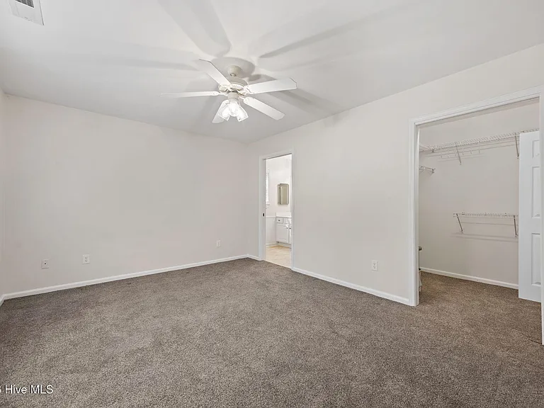 404 Jasmine N — Photo 20