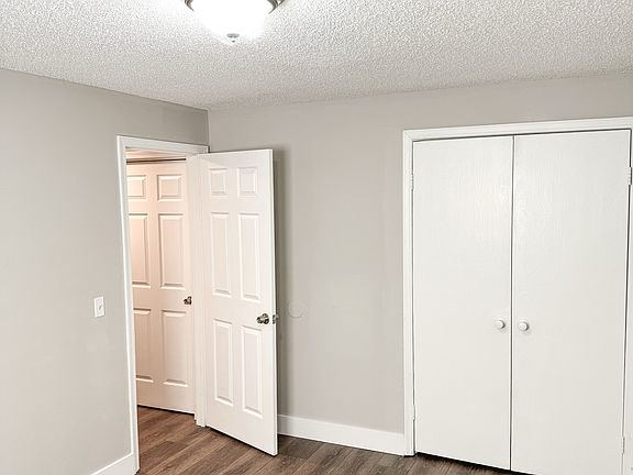 5th image of 425 Castle Dr #425