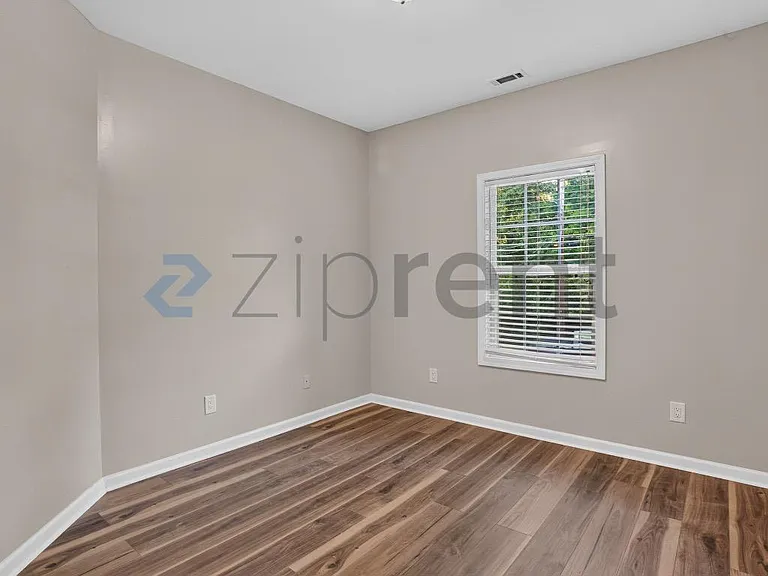 506 Waterford Rd NW — Photo 32