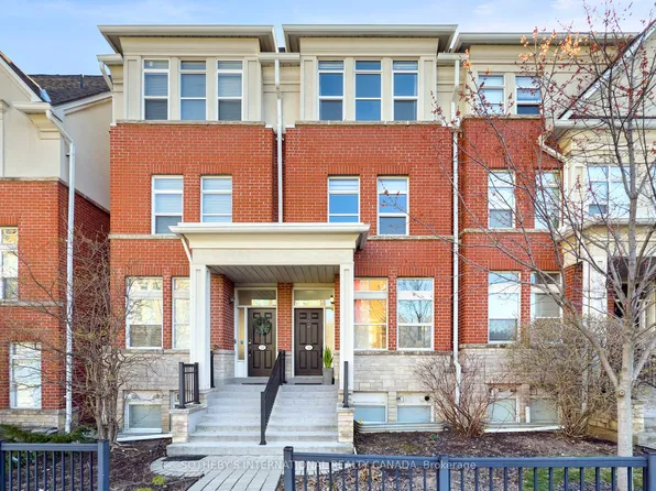 30 Michael Power Pl, Toronto, ON M9A 5G9