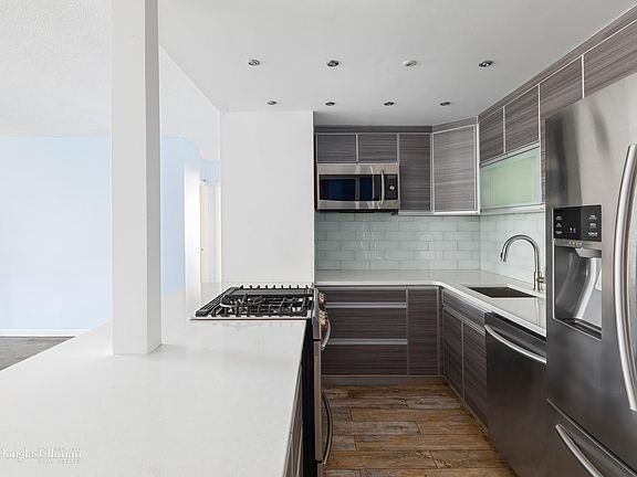 2nd image of 90 Gold St APT 21K