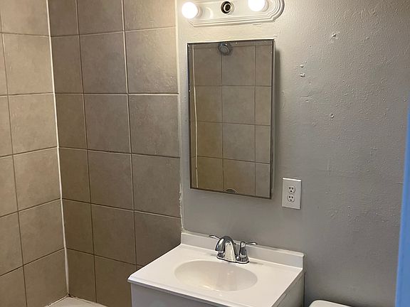 5th image of 1474 Xenia St APT 10