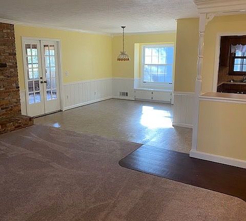 3rd image of 25 Gibson Dr