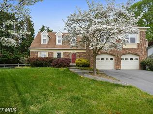14736 Locustwood Ln, Silver Spring, MD 20905