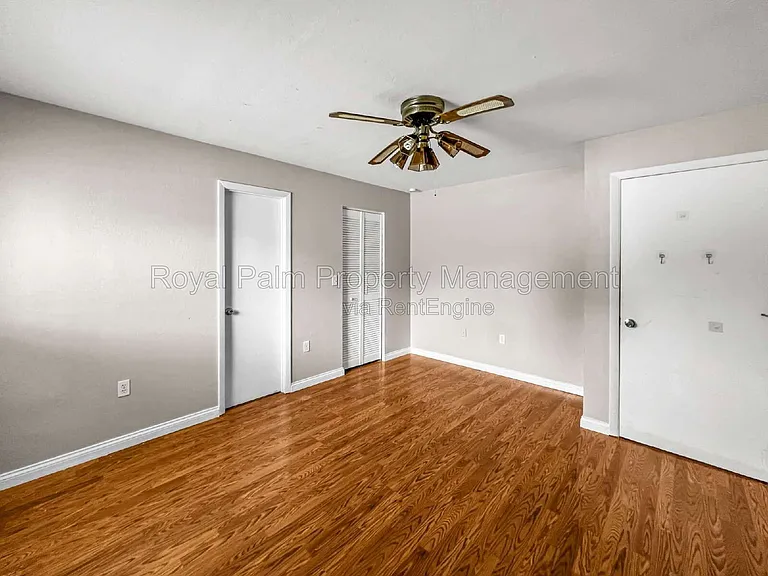 2706 Owen Ave S — Photo 13