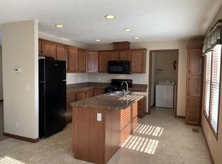 6302 Diana Way, Fenton, MI 48430