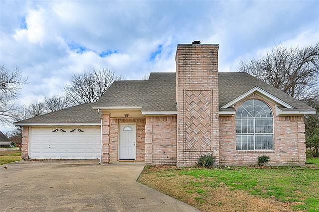 1st image of 1115 Oxford Dr