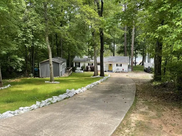 447 Camellia Ct, Sparta, GA 31087