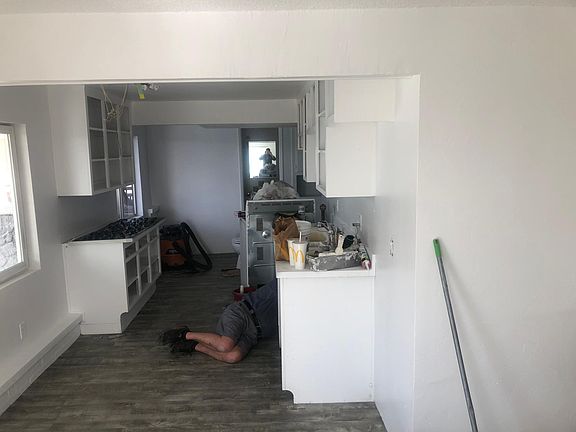 New fridge comming and white granite tops comming soon