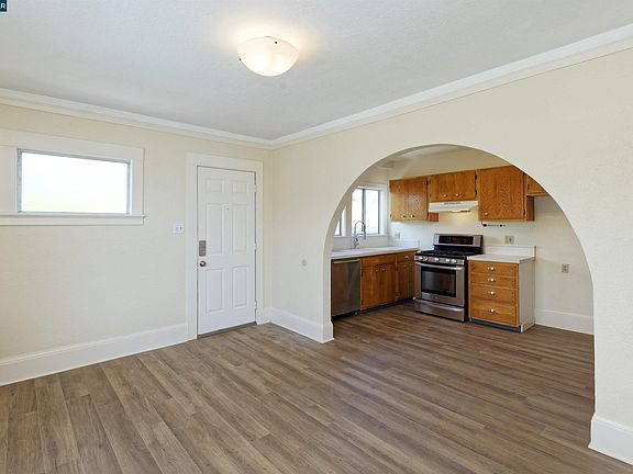 3rd image of 6312 Herzog St