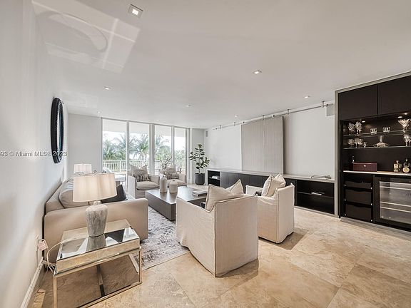 2nd image of 799 Crandon Blvd APT 506