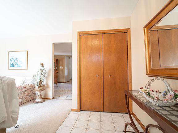 3rd image of 10824 S Avenue E